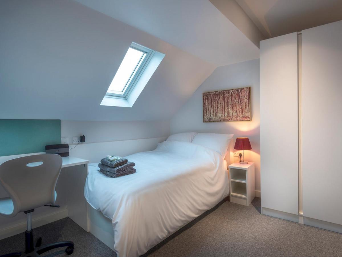 Pass The Keys Cosy High Street Studio With Free Parking Apartment Lincoln Exterior photo